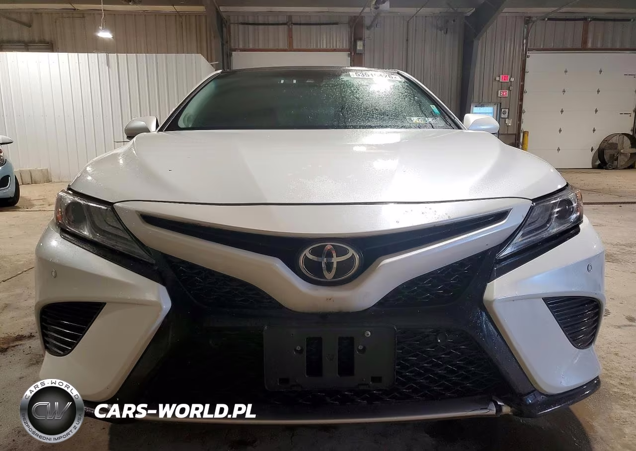 2018 Toyota Camry Xse VIN:4T1B61HK0JU052690 - 5