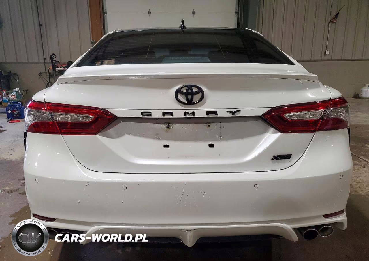 2018 Toyota Camry Xse VIN:4T1B61HK0JU052690 - 6