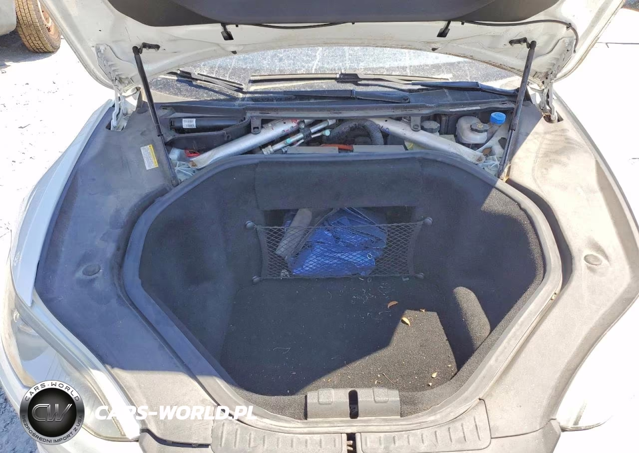 2014 Tesla Model S VIN:5YJSA1S13EFP65505 - 11