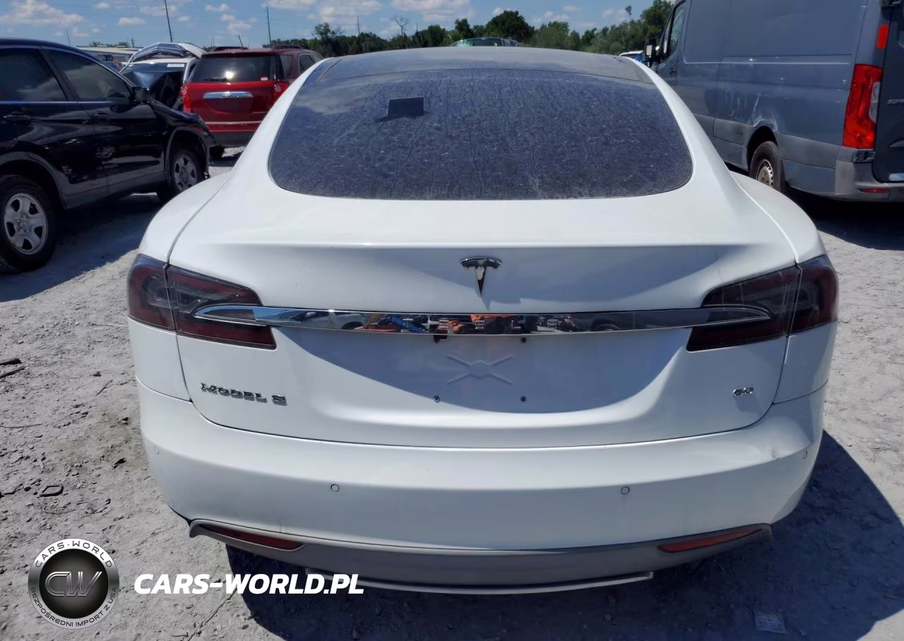 2014 Tesla Model S VIN:5YJSA1S13EFP65505 - 6