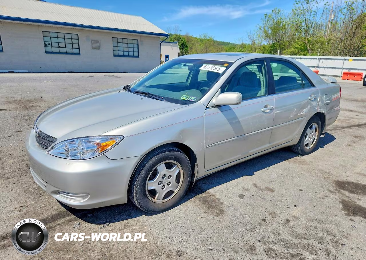 2004 Toyota Camry Le