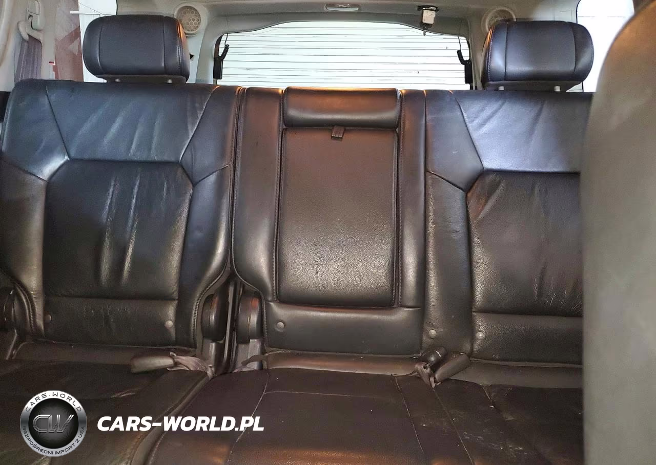 2011 Honda Pilot Touring VIN:5FNYF4H95BB003217 - 10