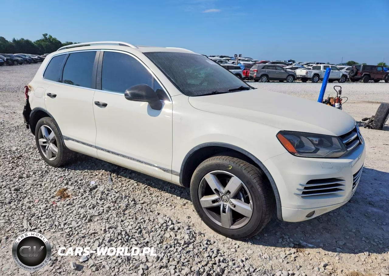 2011 Volkswagen Touareg V6 Tdi VIN:WVGFK9BP9BD002369 - 4