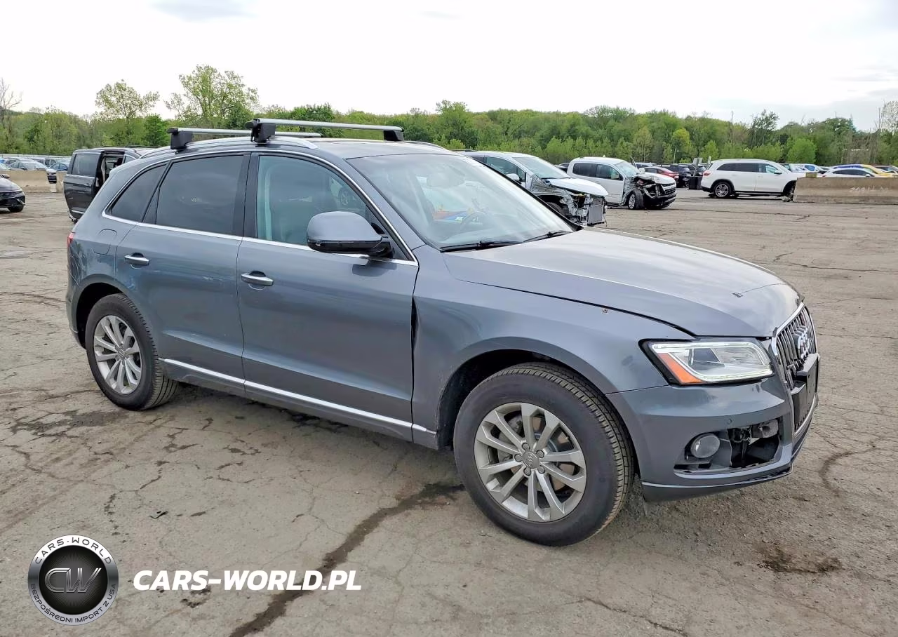 2016 Audi Q5 Premium Plus VIN:WA1L2AFPXGA105774 - 4