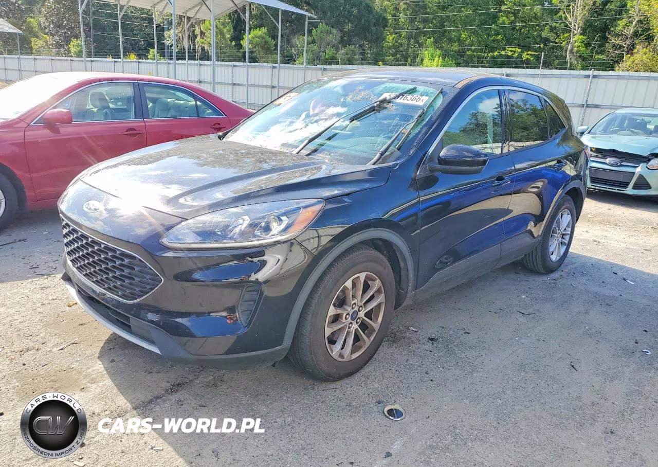 2021 Ford Escape Se