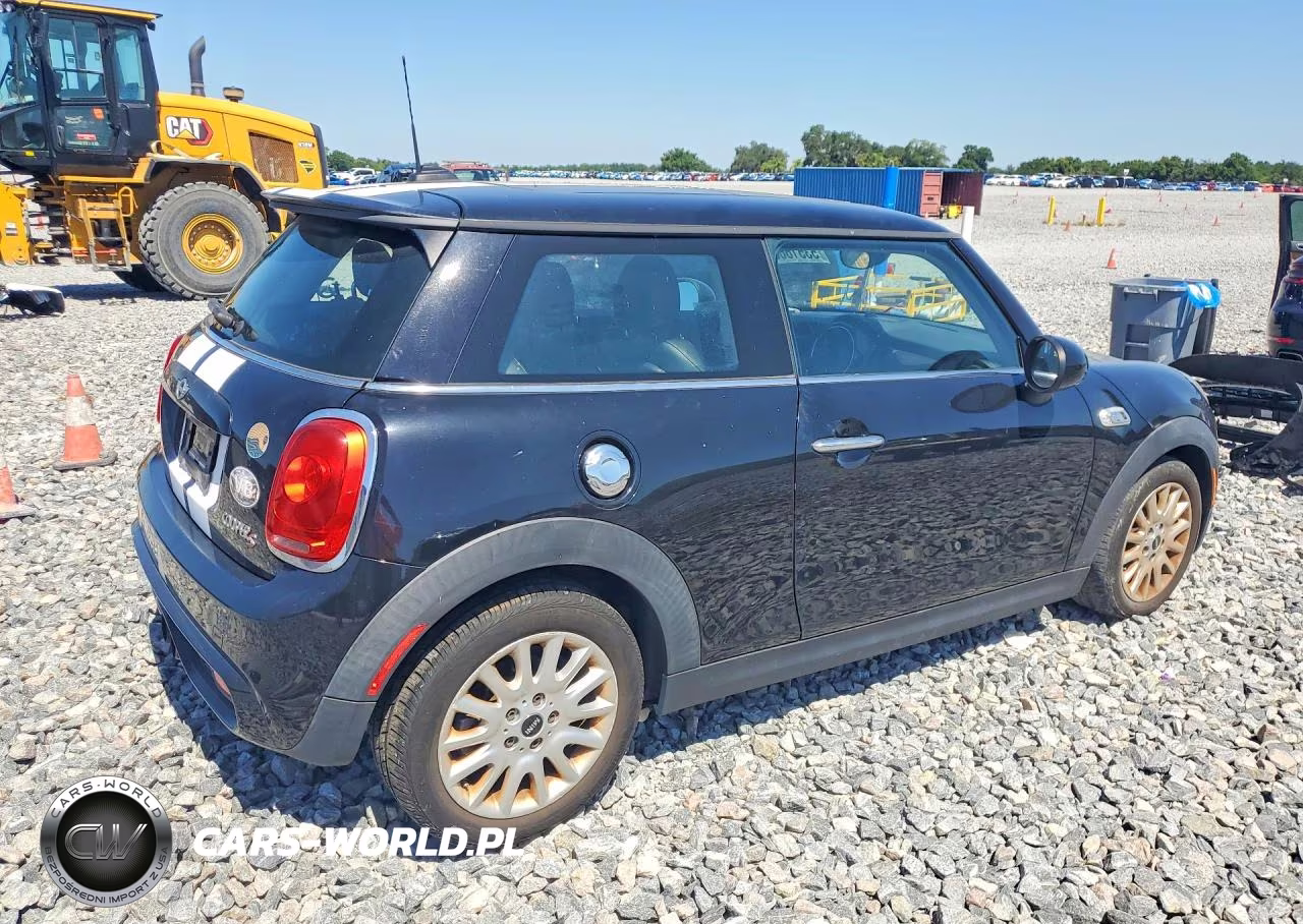 2015 Mini Cooper S VIN:WMWXP7C59F2A60026 - 3