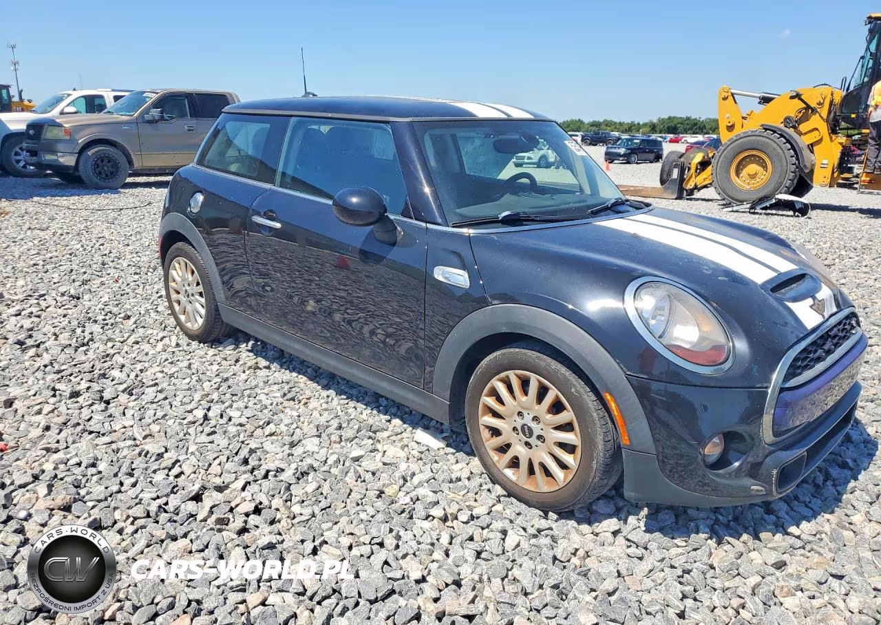 2015 Mini Cooper S VIN:WMWXP7C59F2A60026 - 4