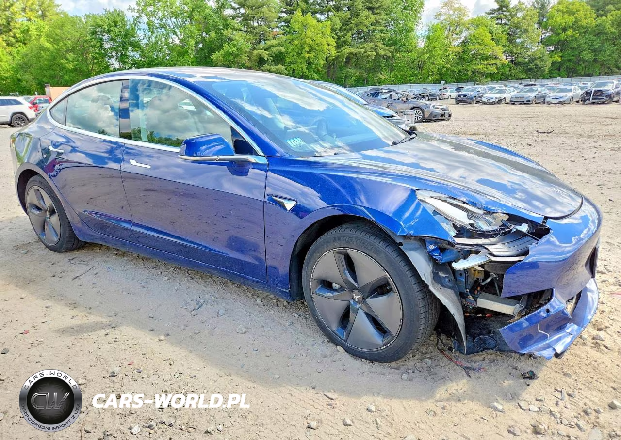 2018 Tesla Model 3 VIN:5YJ3E1EB1JF054134 - 4