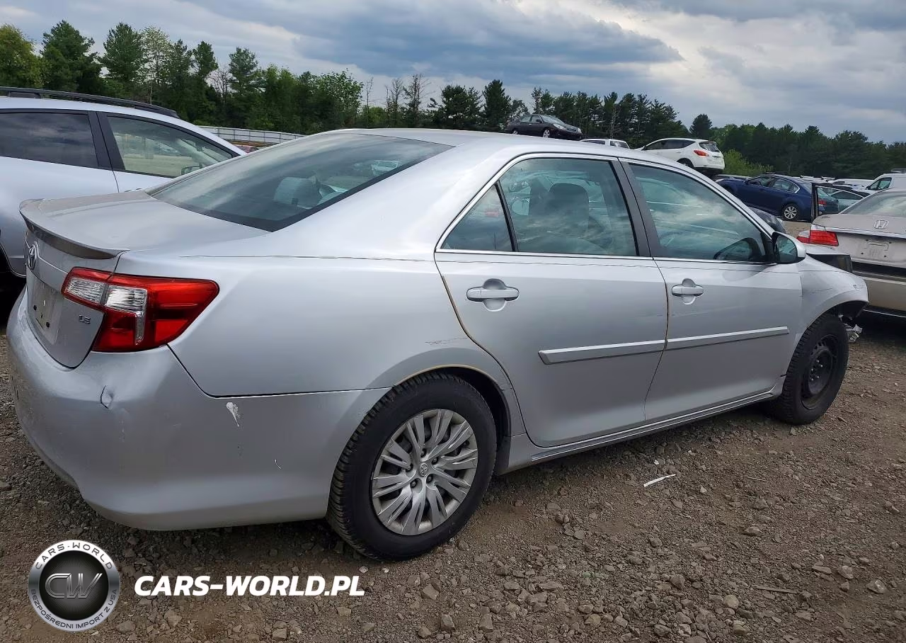 2012 Toyota Camry Le VIN:4T4BF1FK4CR251561 - 3