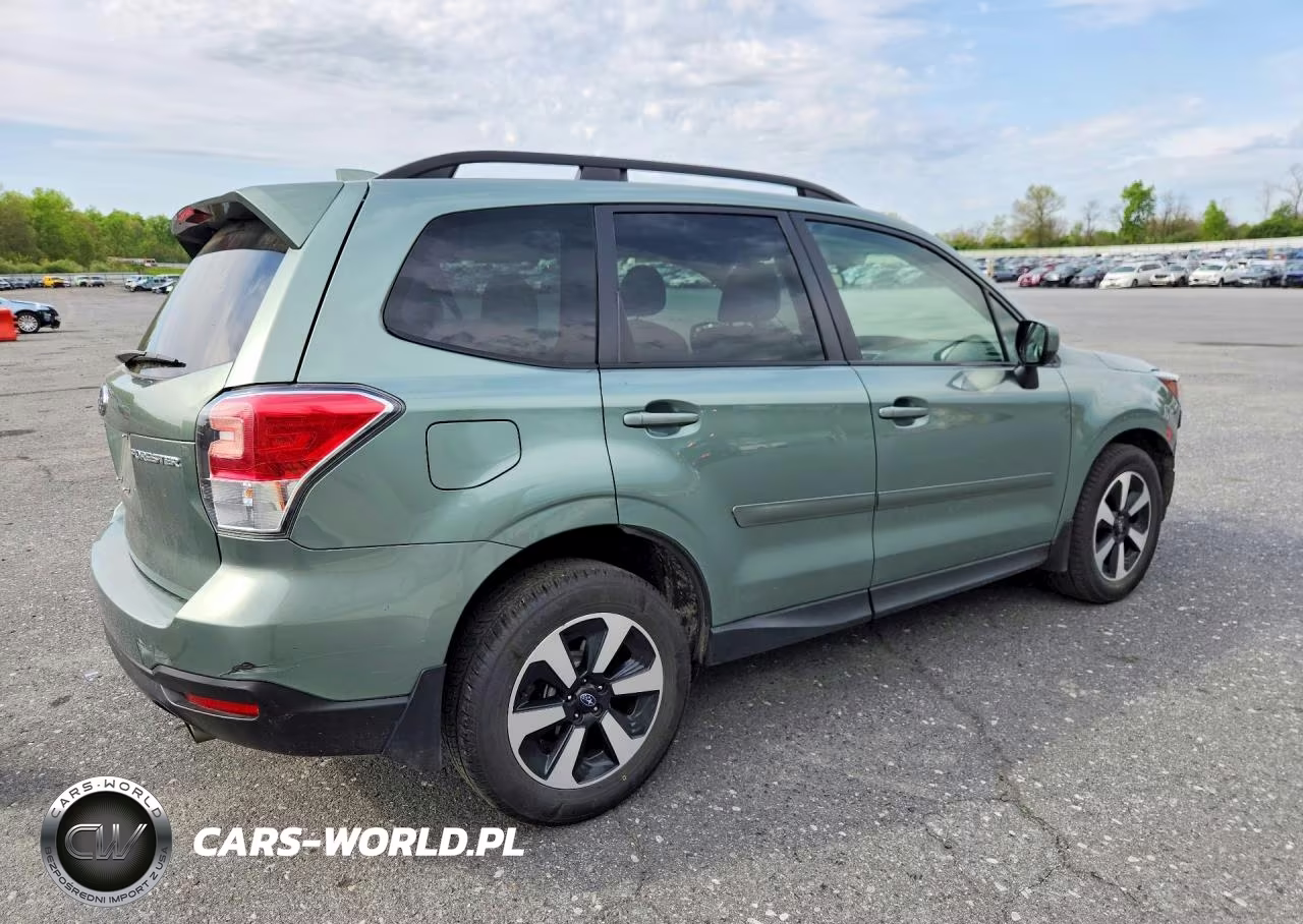 2018 Subaru Forester 2.5I Premium VIN:JF2SJAGC8JH491837 - 3