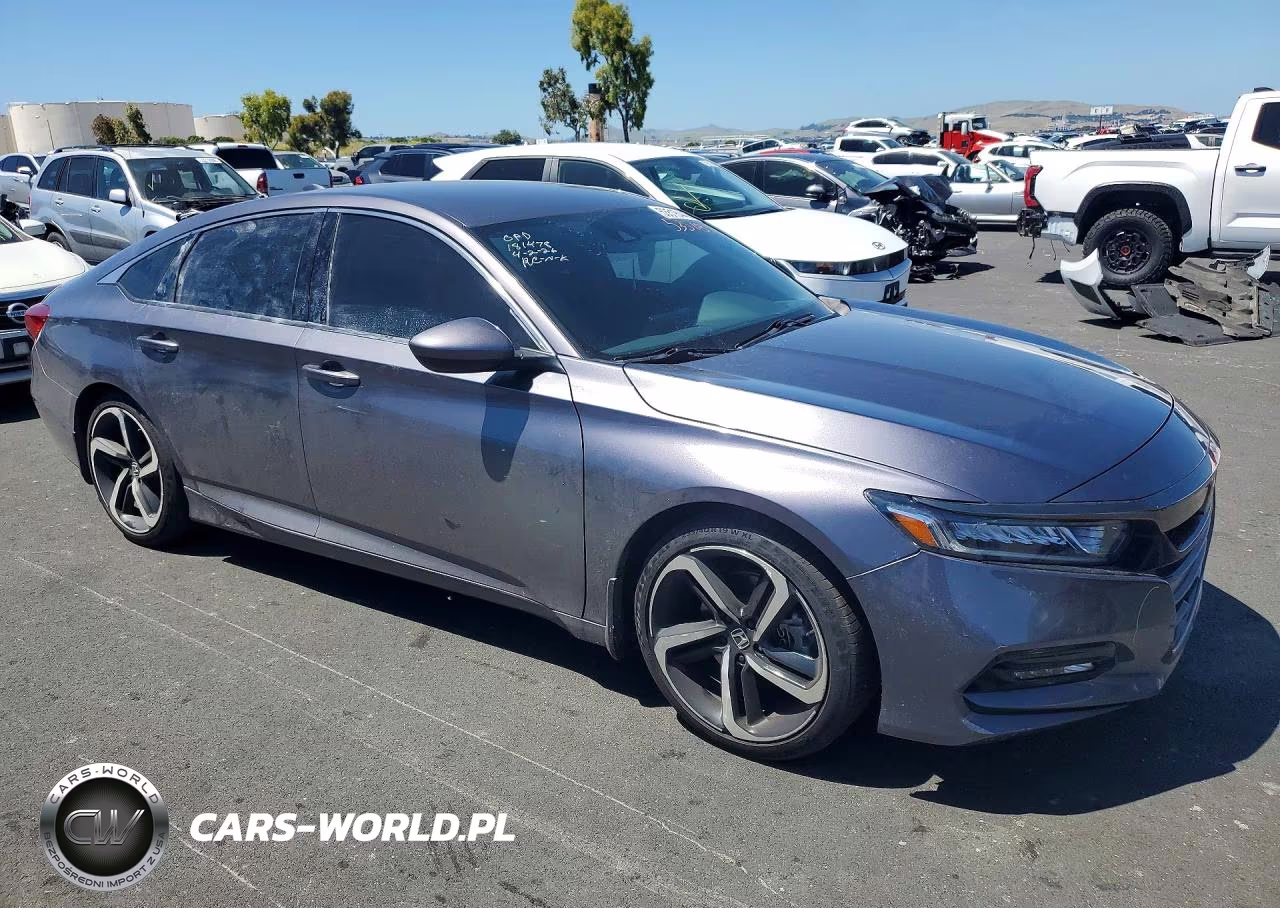 2018 Honda Accord Sport VIN:1HGCV1F3XJA259551 - 4