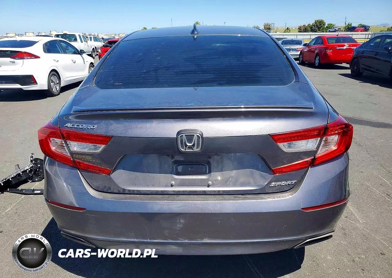 2018 Honda Accord Sport VIN:1HGCV1F3XJA259551 - 6