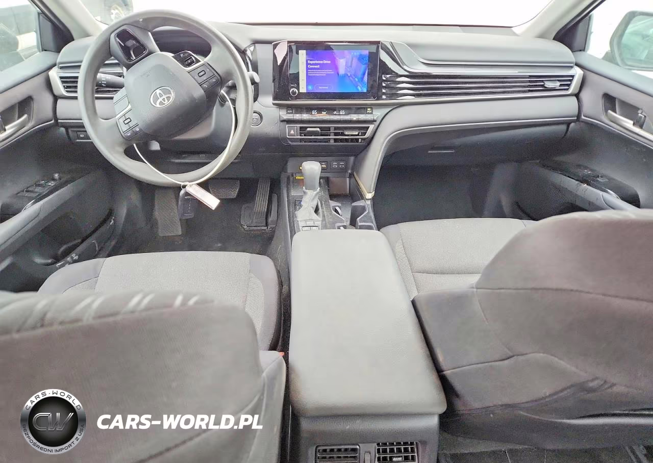 2025 Toyota Camry Le VIN:4T1DAACK2SU594342 - 8