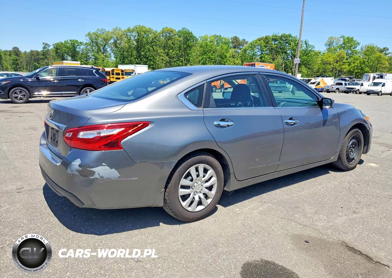 2017 Nissan Altima 2.5 S VIN:1N4AL3AP3HN362014 - 3