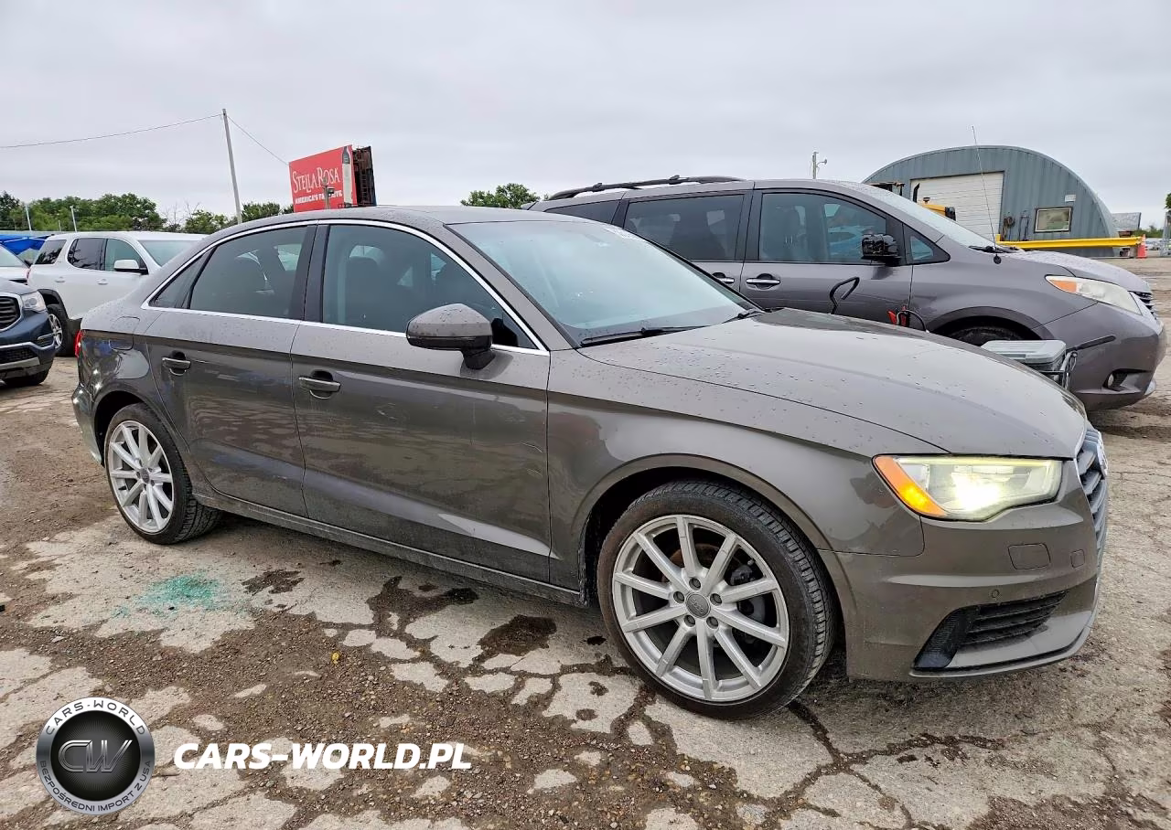 2015 Audi A3 Premium Plus VIN:WAUCJGFF7F1071906 - 4