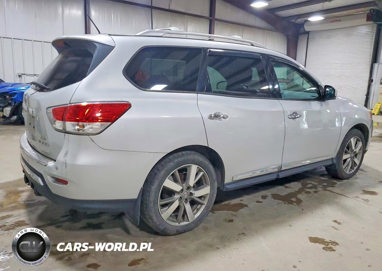 2014 Nissan Pathfinder VIN:5N1AR2MM1EC718158 - 3