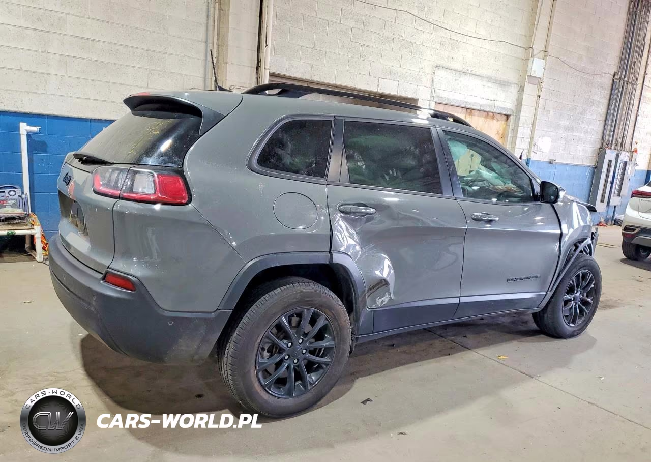 2023 Jeep Cherokee Altitude Lux VIN:1C4PJMMB2PD112462 - 3