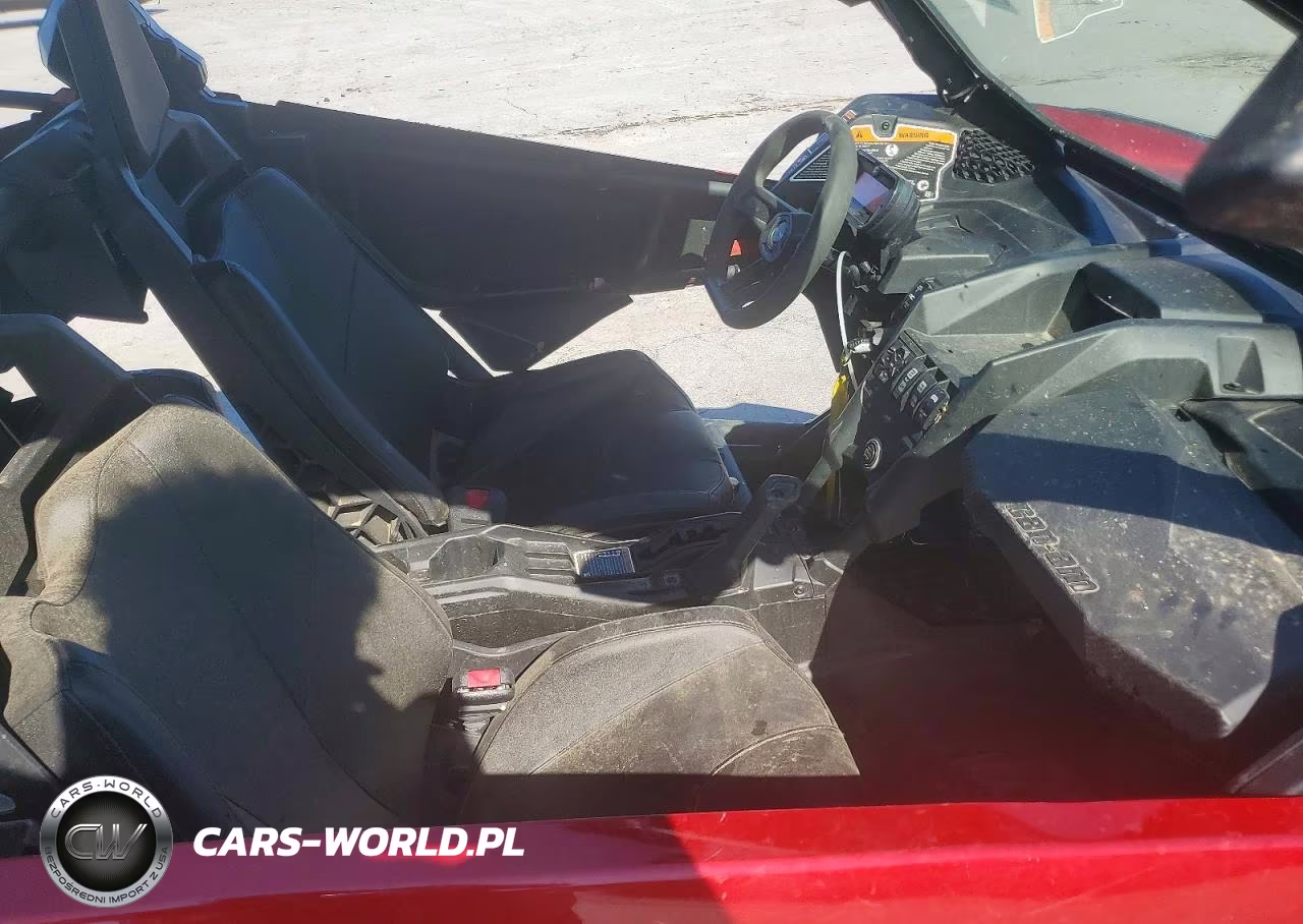 2025 Can-Am Maverick X3 Utility Vehicle VIN:3JBVMAY46SE000346 - 5