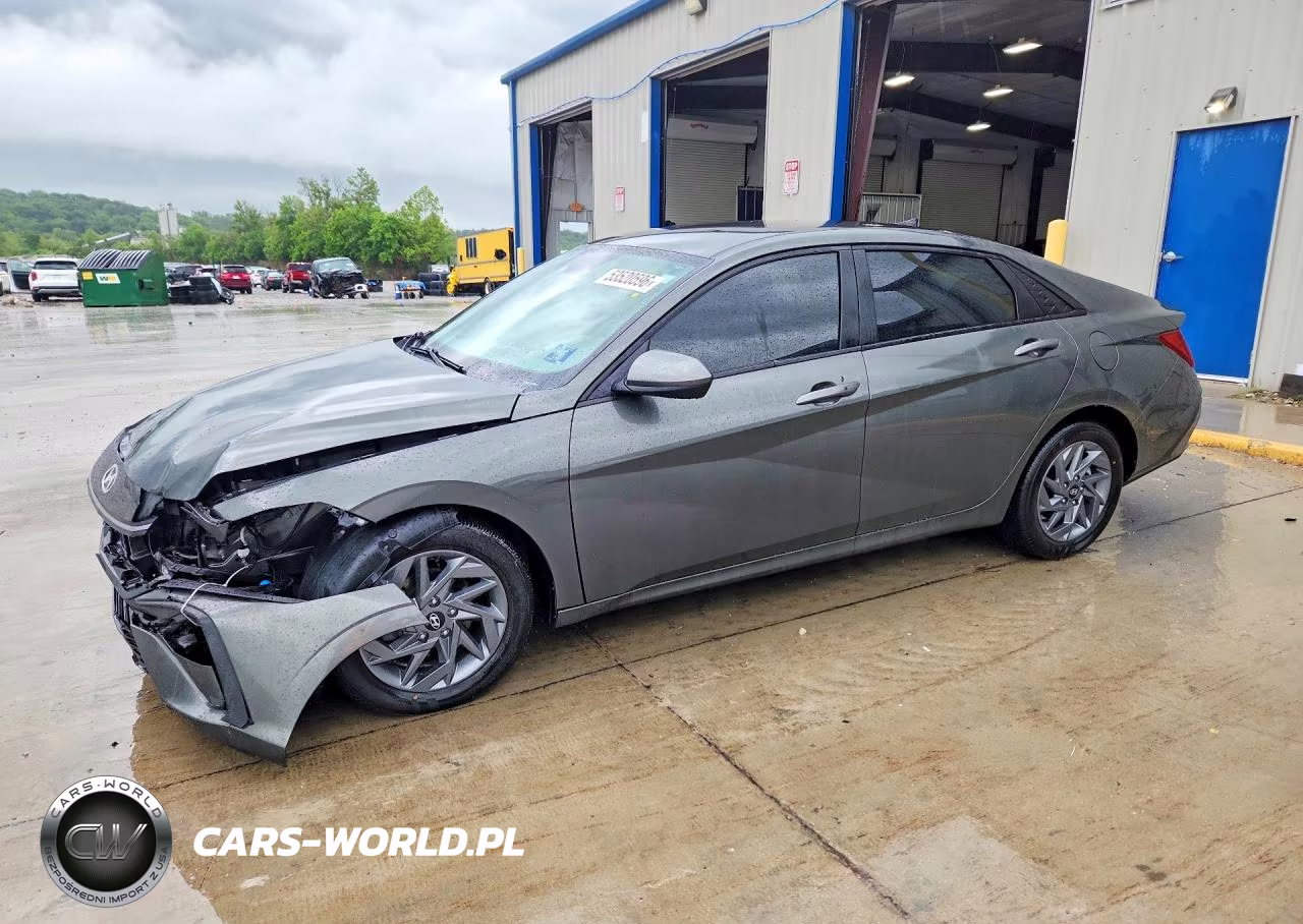 2024 Hyundai Elantra Sel – zdjęcie 1 z 12