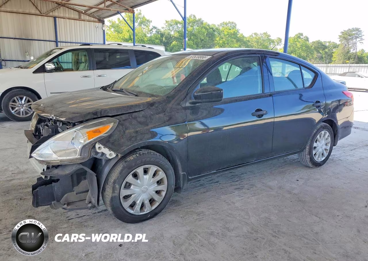 2019 Nissan Versa S Plus