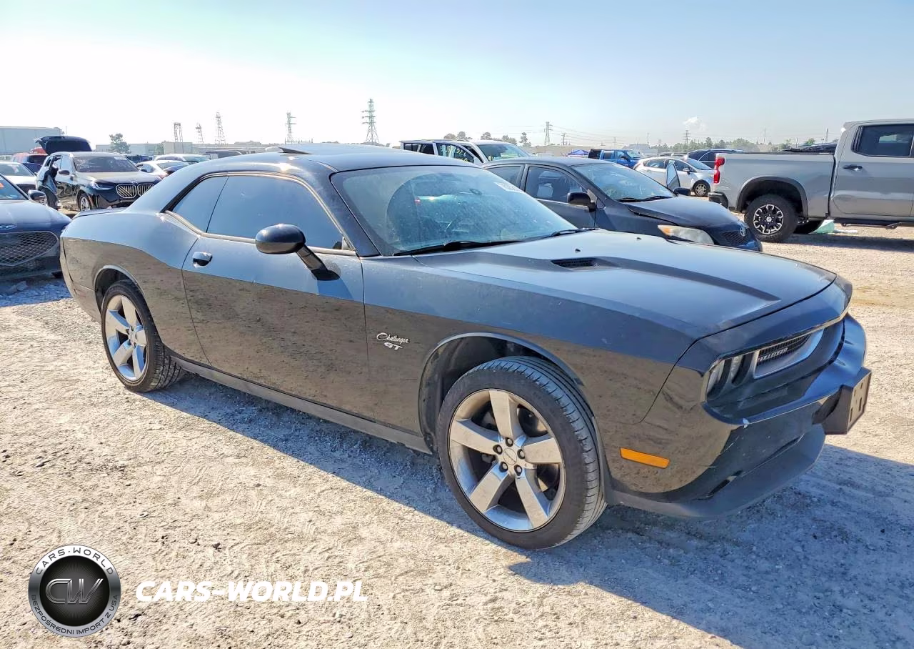 DODGE CHALLENGER VIN:2B3CJ4DG2BH570266 - 4