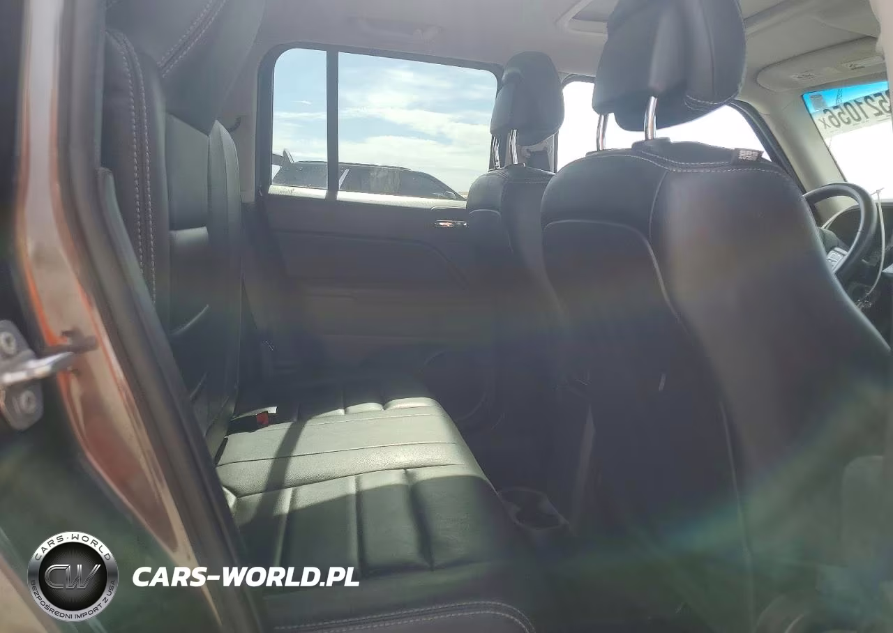 2017 Jeep Patriot Latitude VIN:1C4NJRFB7HD114520 - 10