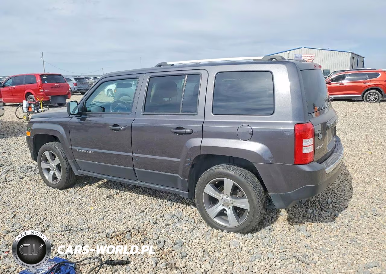 2017 Jeep Patriot Latitude VIN:1C4NJRFB7HD114520 - 2