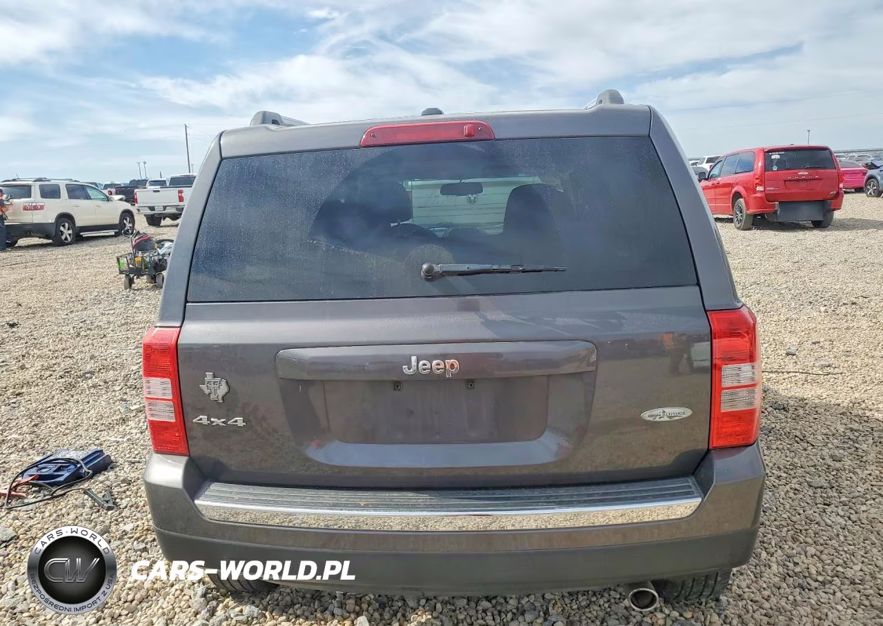 2017 Jeep Patriot Latitude VIN:1C4NJRFB7HD114520 - 6