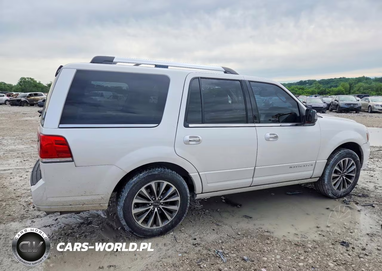 2016 Lincoln Navigator Select VIN:5LMJJ2JT8GEL03720 - 3