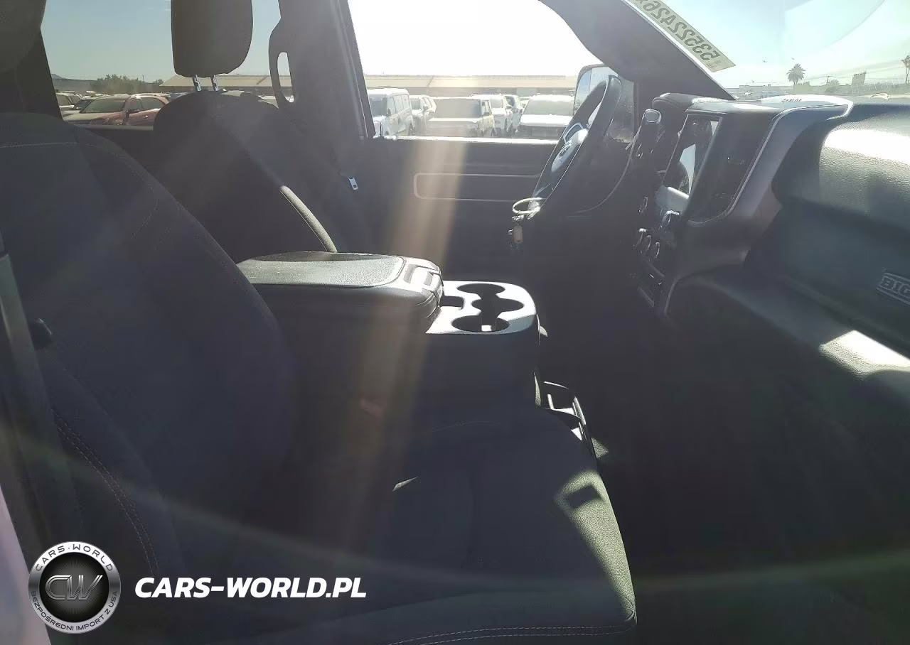 2019 Ram 3500 Big Horn VIN:3C63R3HL0KG614474 - 5