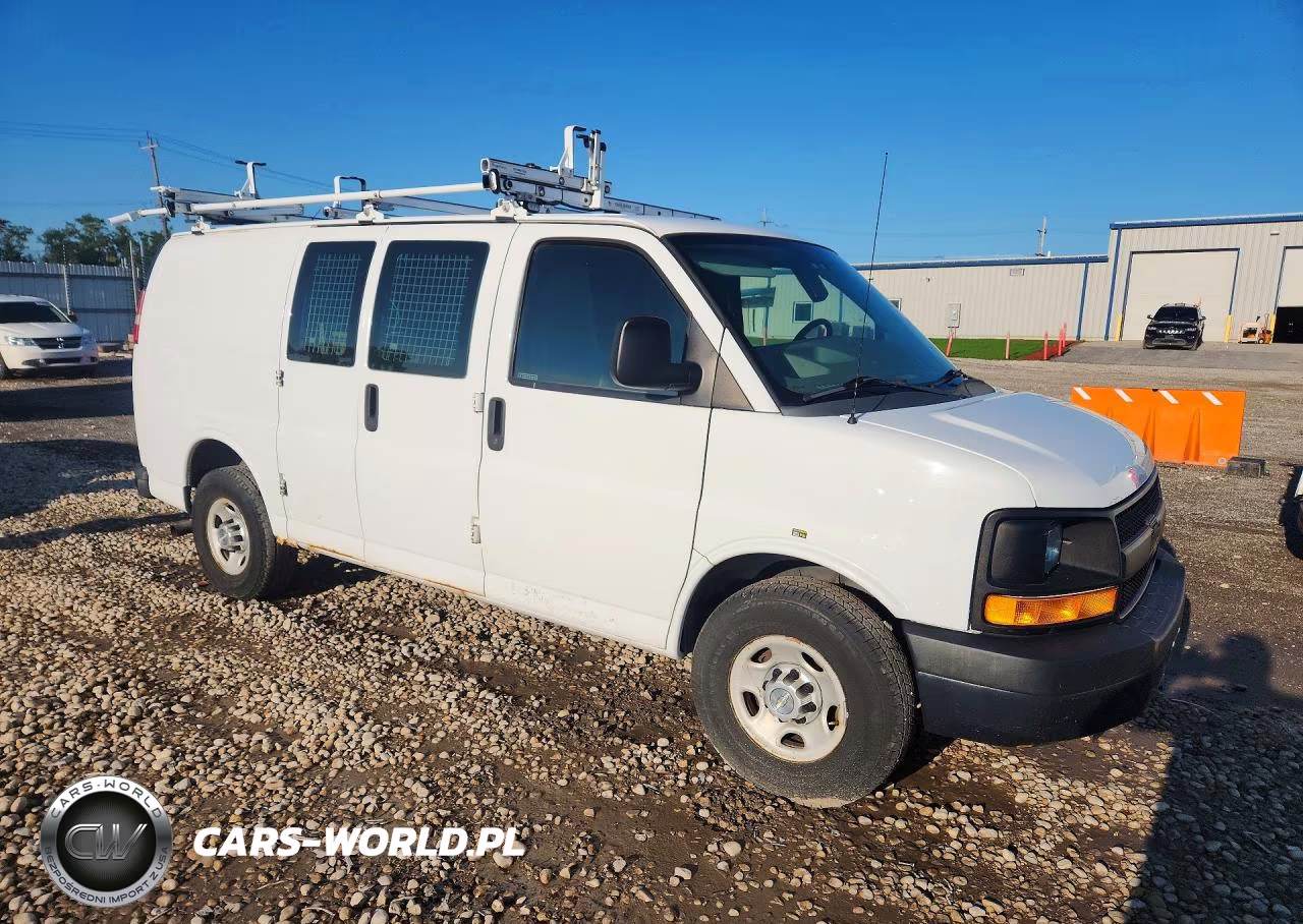2013 Chevrolet Express G2500 VIN:1GCWGFCA3D1147622 - 4