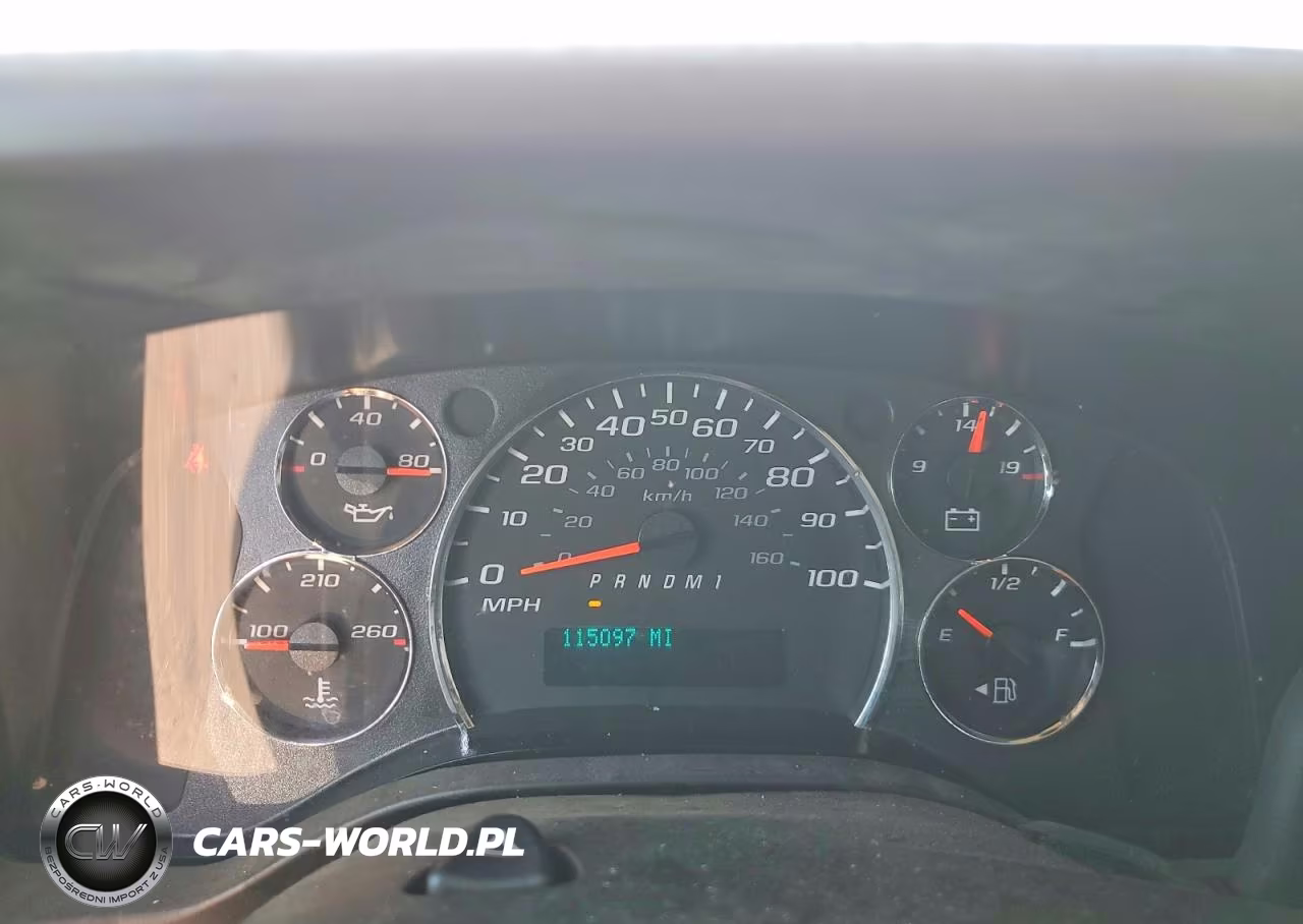 2013 Chevrolet Express G2500 VIN:1GCWGFCA3D1147622 - 9