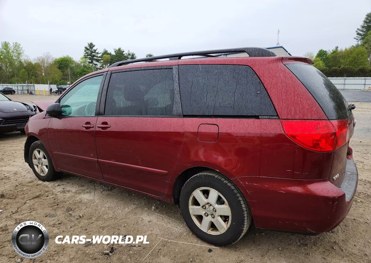 2010 Toyota Sienna Le 7-Passenger VIN:5TDKK4CC3AS310707 - 2