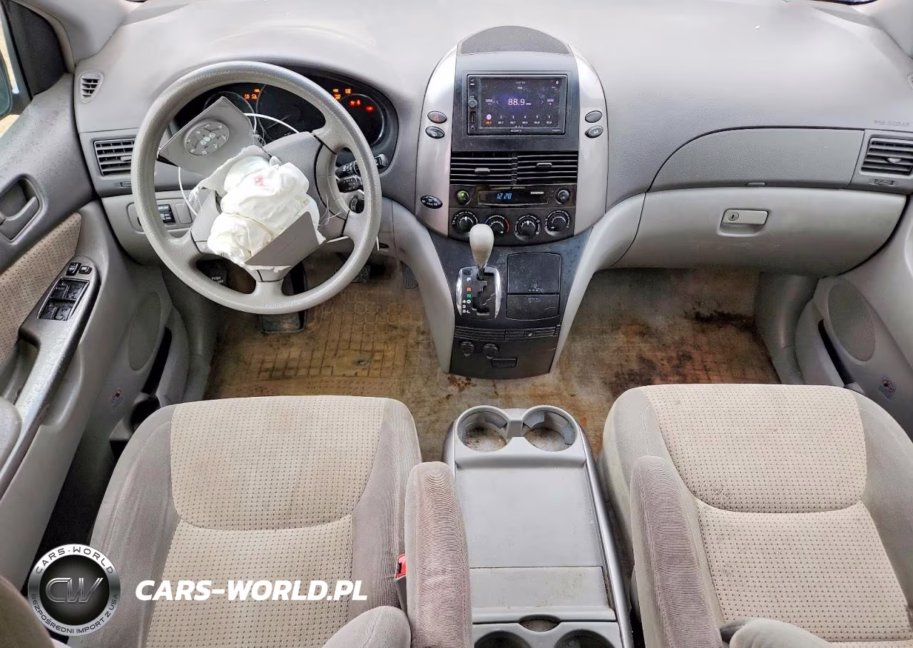 2010 Toyota Sienna Le 7-Passenger VIN:5TDKK4CC3AS310707 - 8