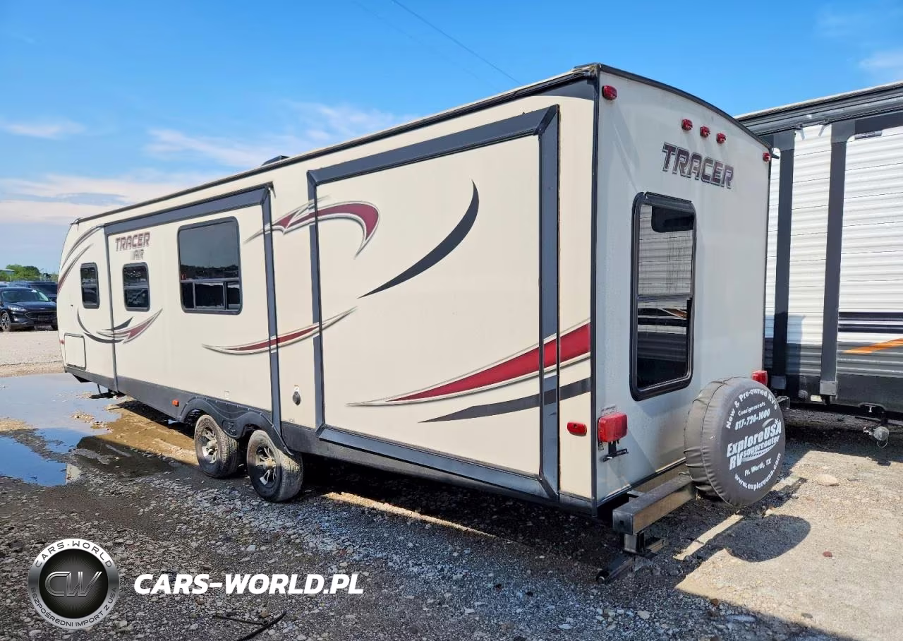 2016 Tracker Recreational Vehicle (Rv) VIN:5ZT2TRWB9GB510048 - 3
