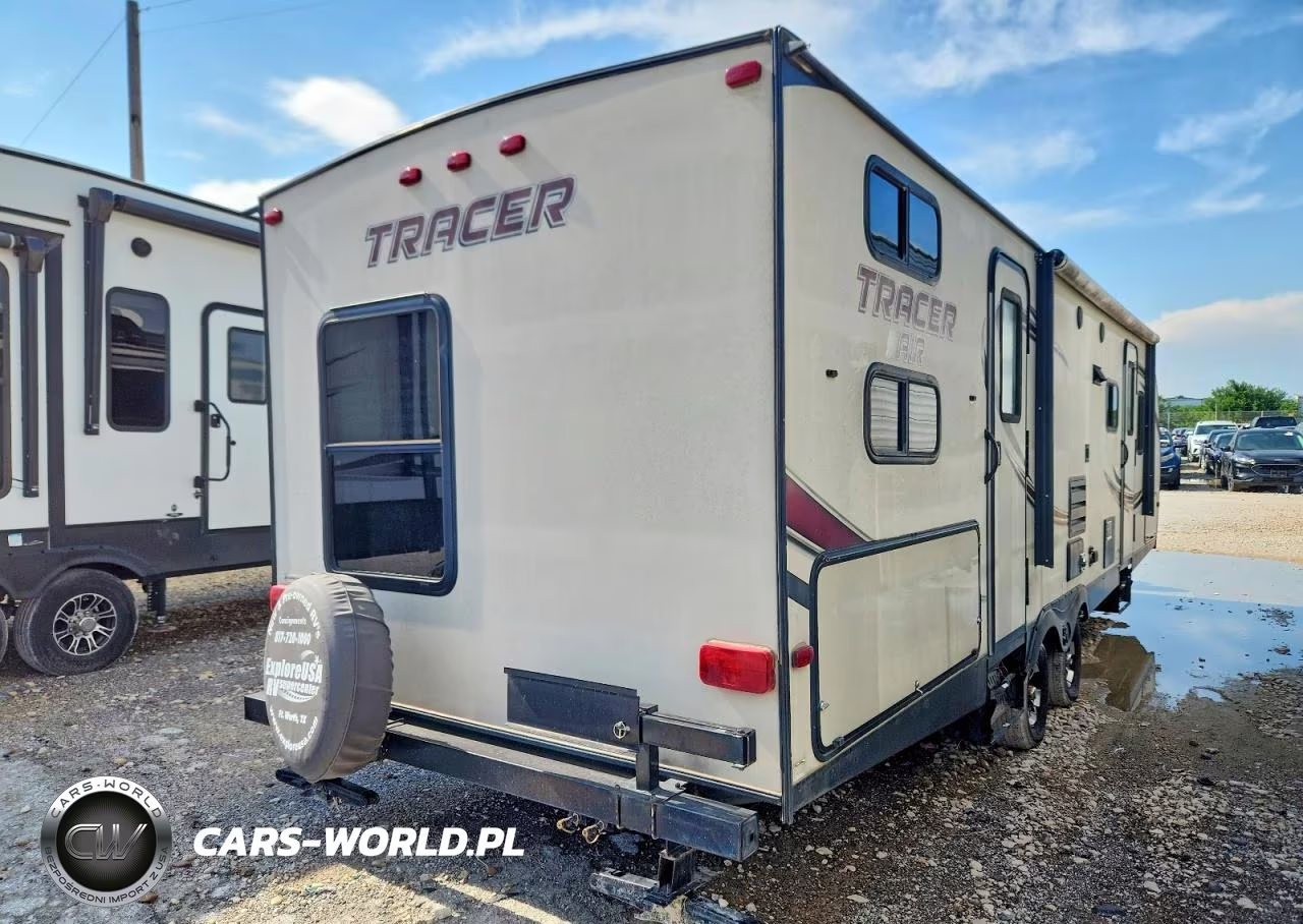 2016 Tracker Recreational Vehicle (Rv) VIN:5ZT2TRWB9GB510048 - 4