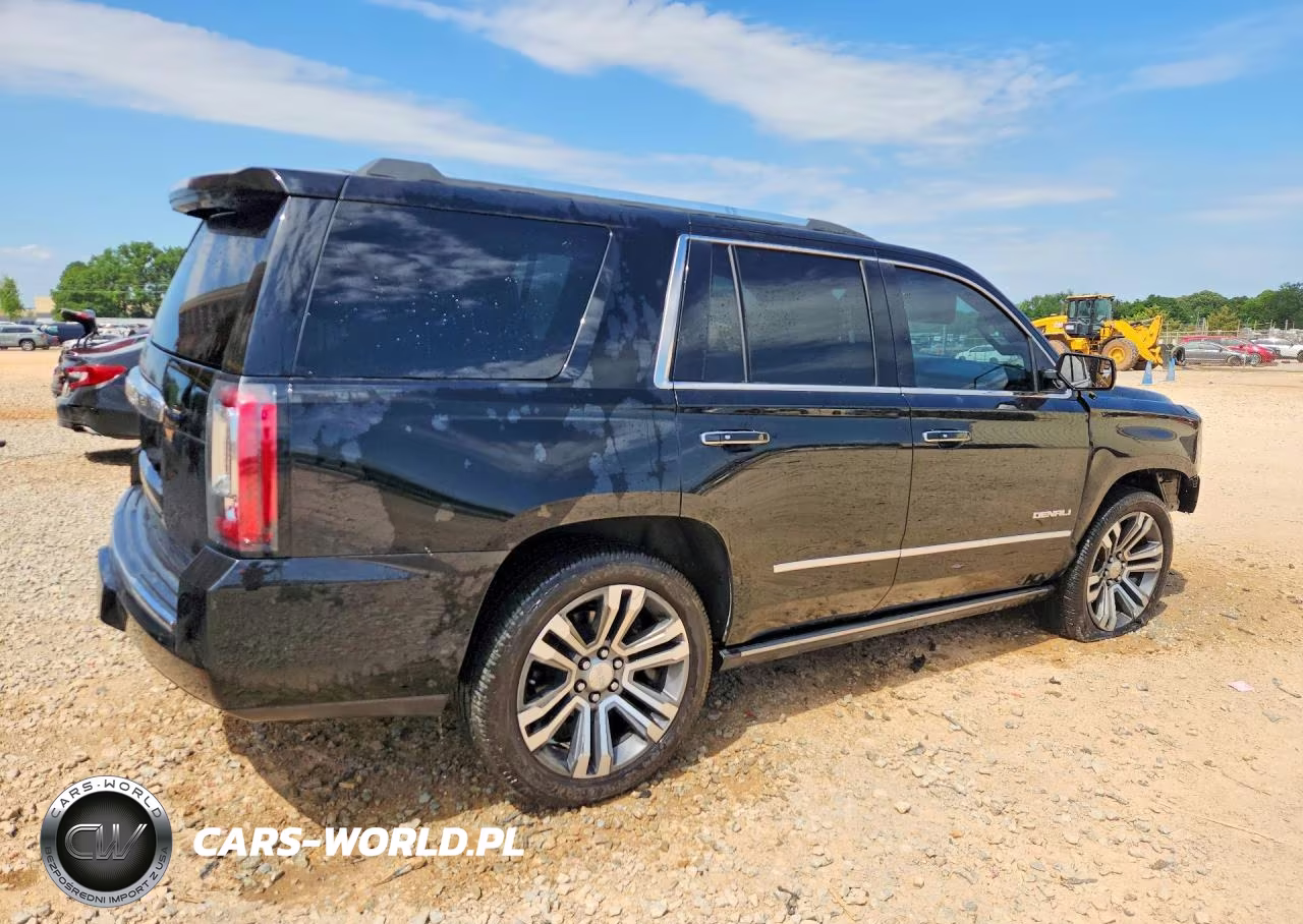 2018 GMC Yukon Denali VIN:1GKS2CKJ4JR240969 - 3