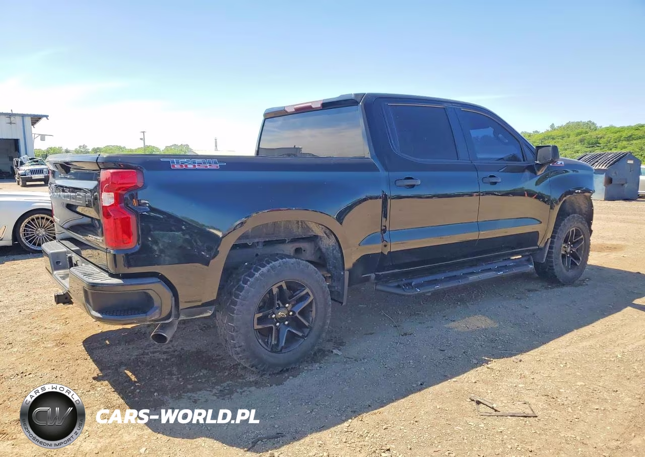 2019 Chevrolet Silverado K1500 Trail Boss Custom VIN:3GCPYCEH4KG268698 - 3