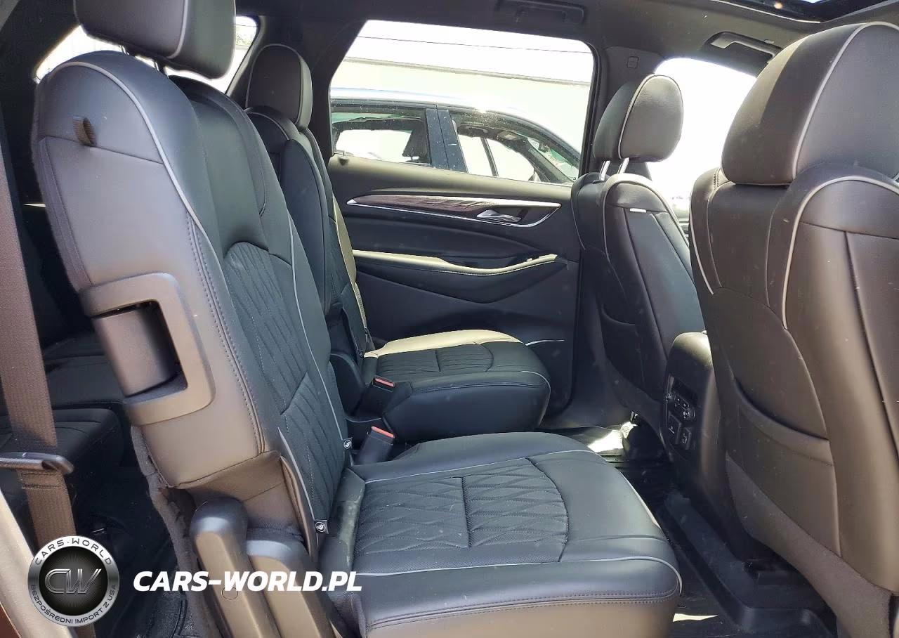 2024 Buick Enclave Avenir VIN:5GAERDKWXRJ103455 - 11