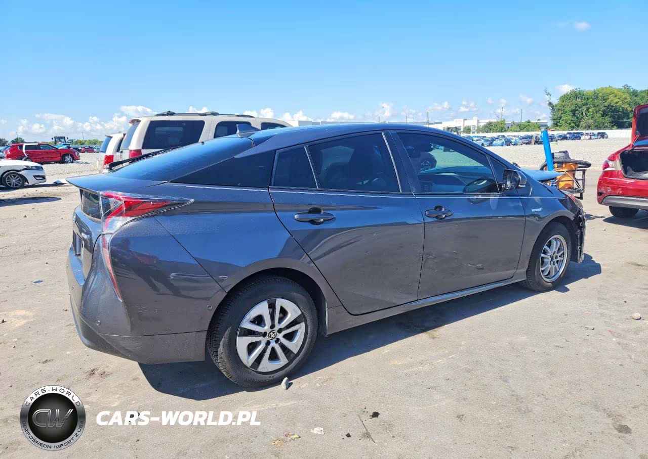 2017 Toyota Prius Four VIN:JTDKARFU2H3054382 - 3