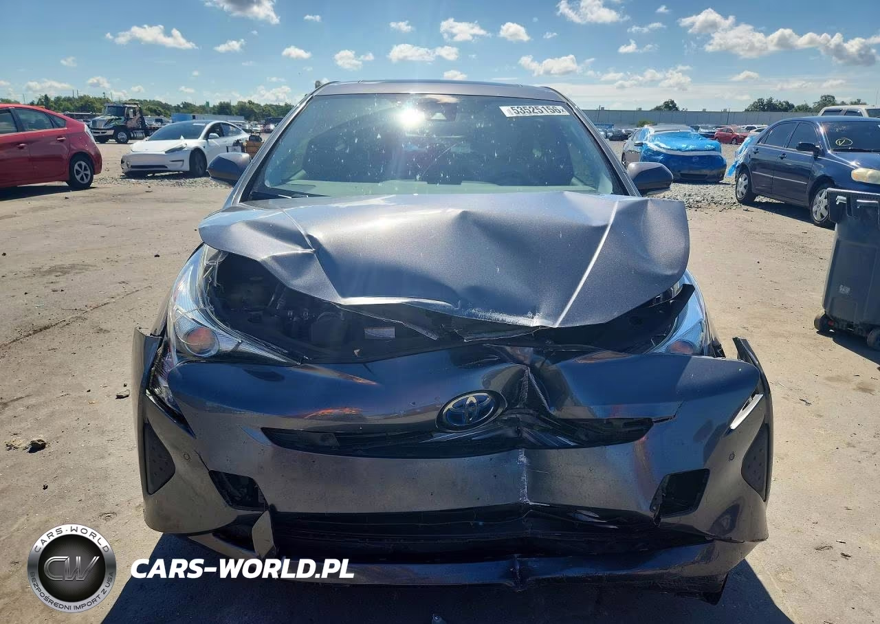 2017 Toyota Prius Four VIN:JTDKARFU2H3054382 - 5
