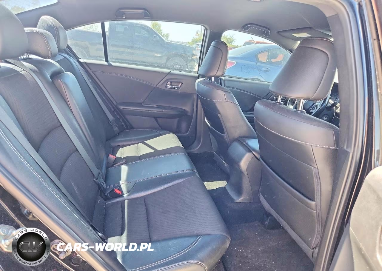 2016 Honda Accord Sport VIN:1HGCR2F5XGA113123 - 10
