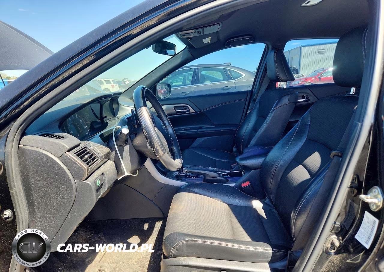 2016 Honda Accord Sport VIN:1HGCR2F5XGA113123 - 7