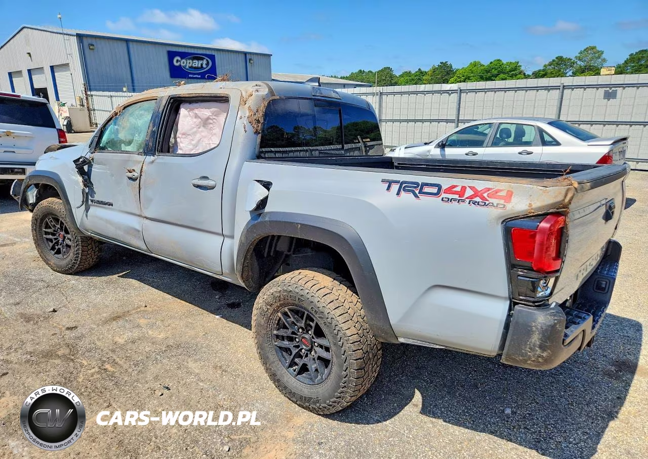 2018 Toyota Tacoma Trd Off-Road VIN:3TMCZ5AN3JM152606 - 2