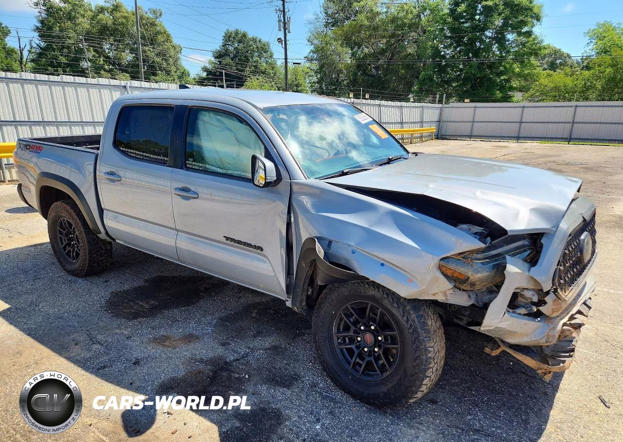 2018 Toyota Tacoma Trd Off-Road VIN:3TMCZ5AN3JM152606 - 4