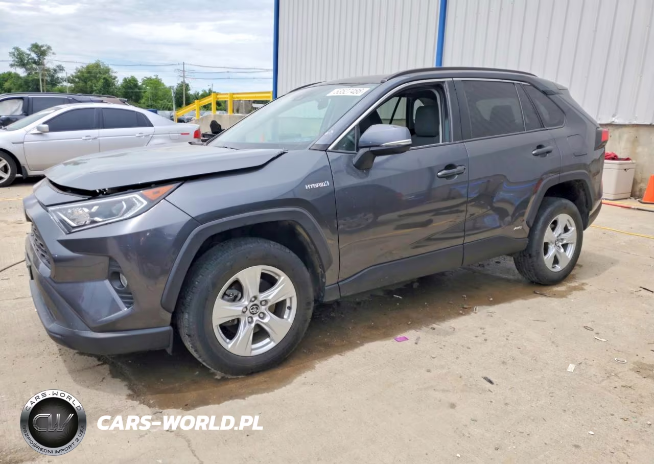 TOYOTA RAV4 XLE
