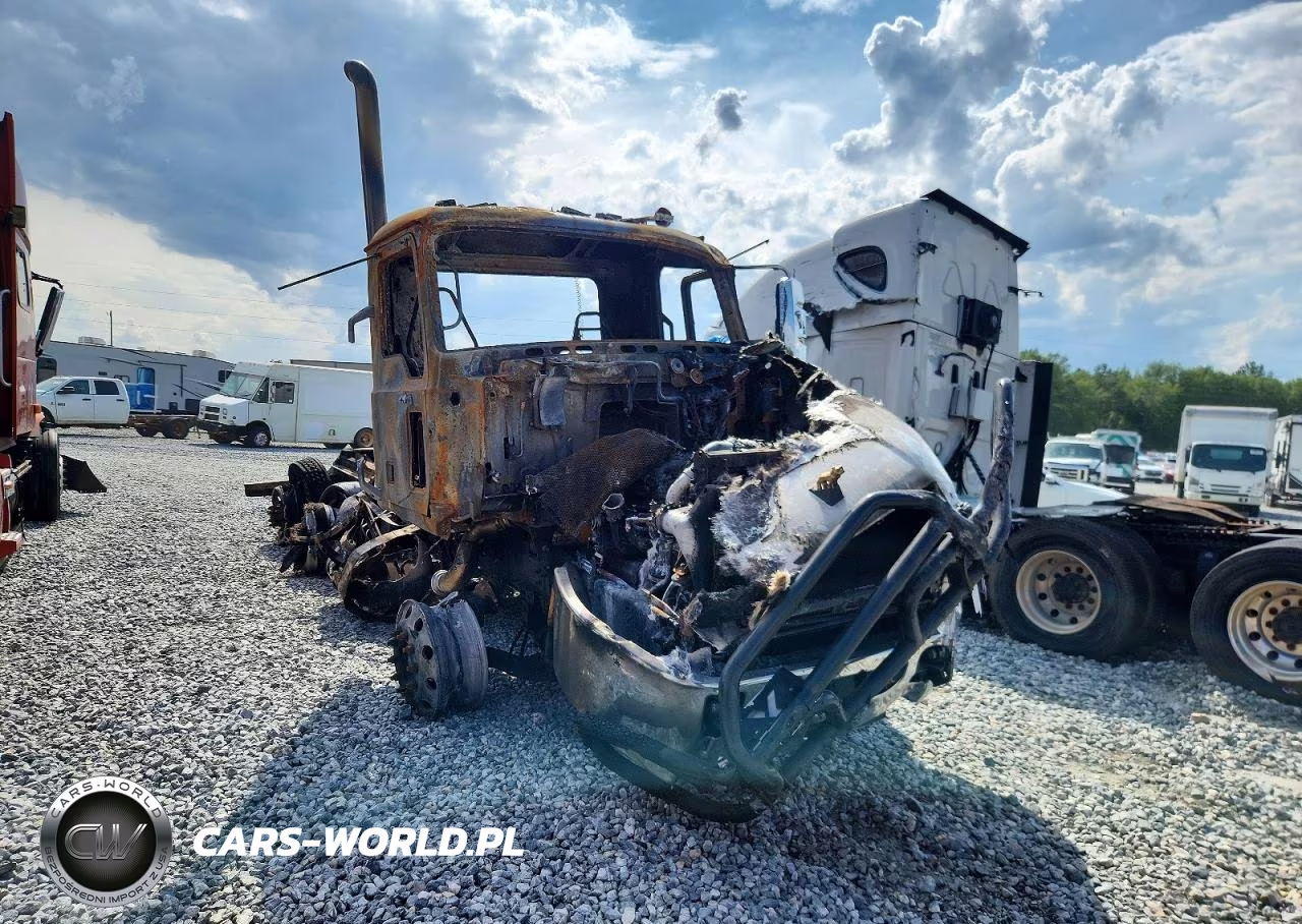2025 Mack Anthem Semi Truck VIN:1M1AN3GY2SM052714 - 9