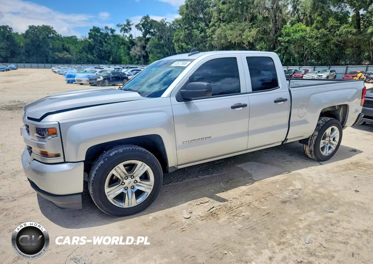 2017 Chevrolet Silverado C1500 Custom