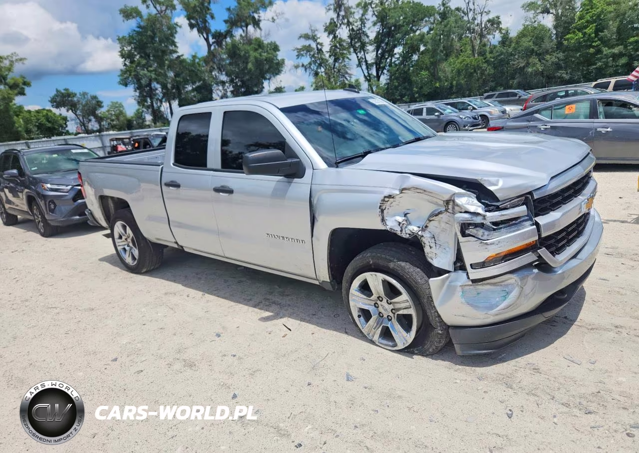 2017 Chevrolet Silverado C1500 Custom VIN:1GCRCPEH8HZ337156 - 4