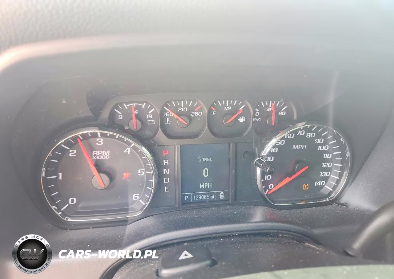 2017 Chevrolet Silverado C1500 Custom VIN:1GCRCPEH8HZ337156 - 9